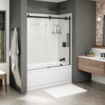 Utile_Origin-Arctik_TS60_HaloMB Halo Sliding Tub Door