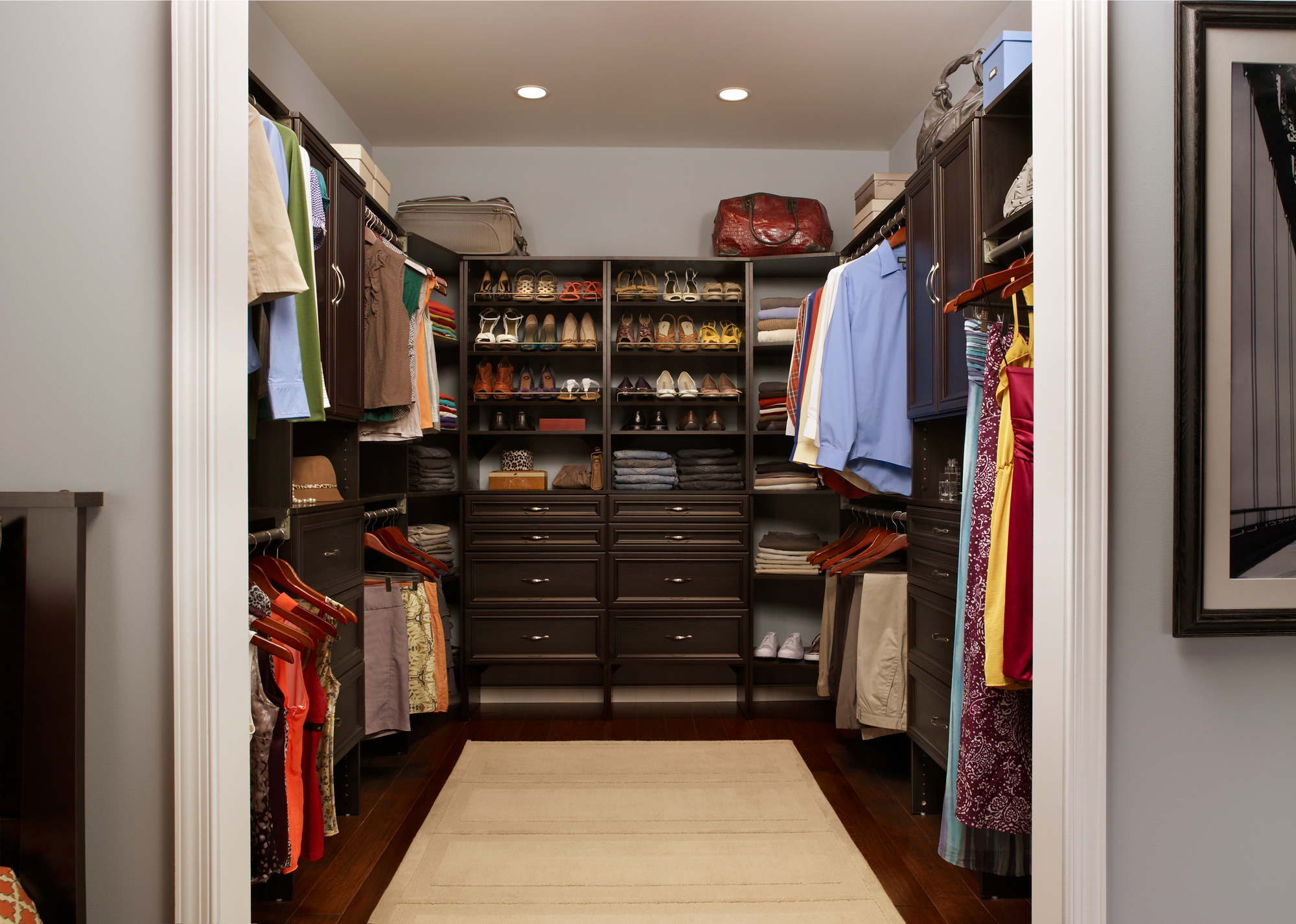 SuiteSymphony_ClosetPropped